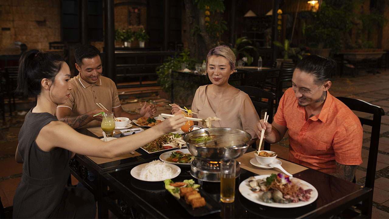Phuket Dining Etiquette