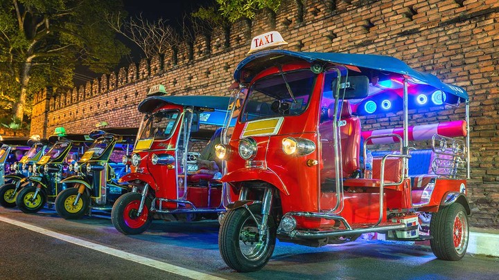 Tuk-tuks